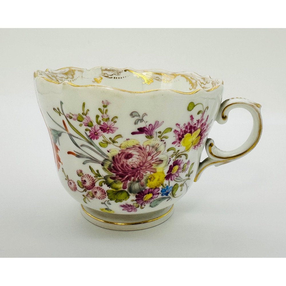Antique Meissen Floral Porcelain Teacup Scalloped Gold Gilt Crossed Swords Mark